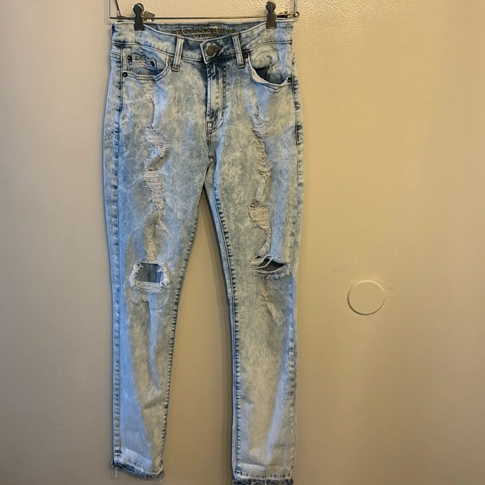 Lightly worn. - Picture 1 of 4
